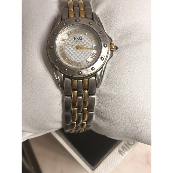 Womens esq watch - Picture 2 of 3